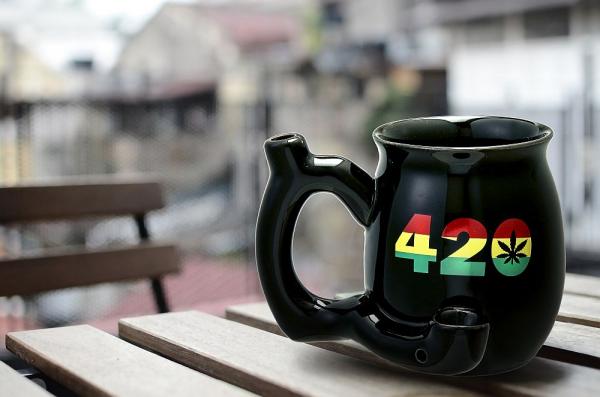 Fashioncraft Small Regular Mug - 420 Black Rasta